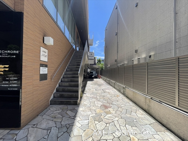 表参道ＪーFLAT（表参道Ｊフラット）（事務所・店舗）