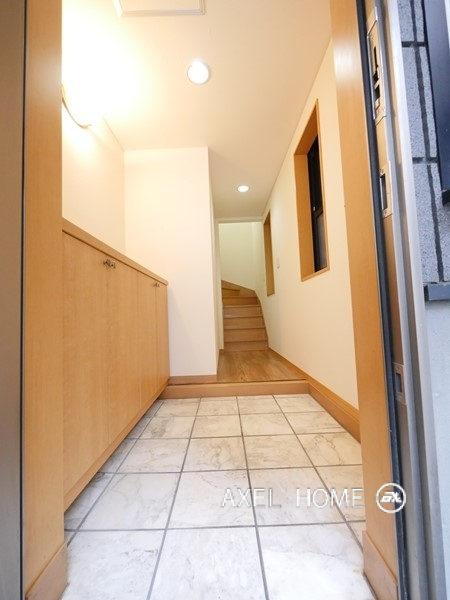 西新宿5丁目住宅