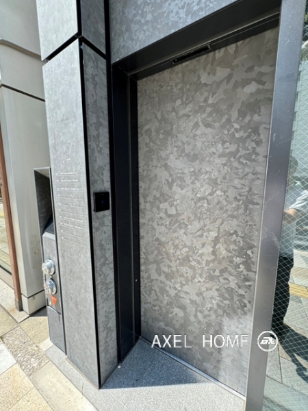 R³aoyama (アールキューブ青山)