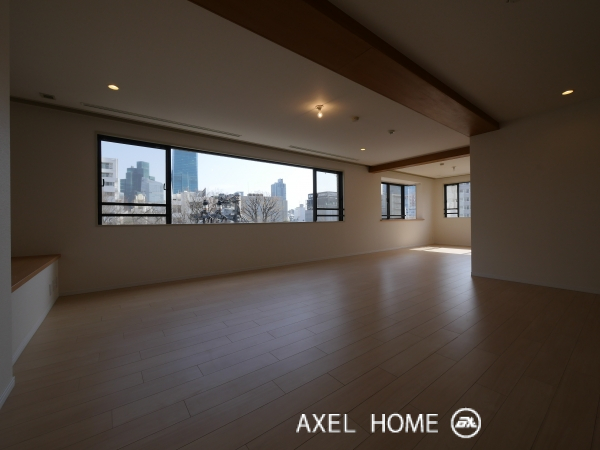 ＡＫＡＳＡＫＡ ＴＭ ＦＬＡＴ