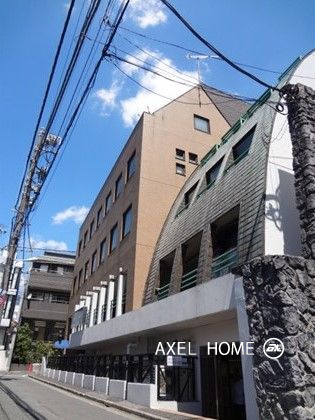 津之守荘　(ツノカミソウ)