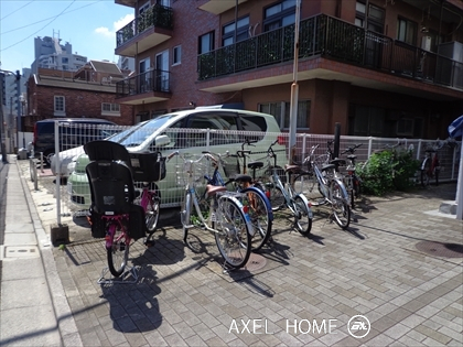 西片町アパートメント
