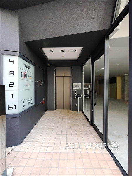 アーバンテラス青山　（店舗）