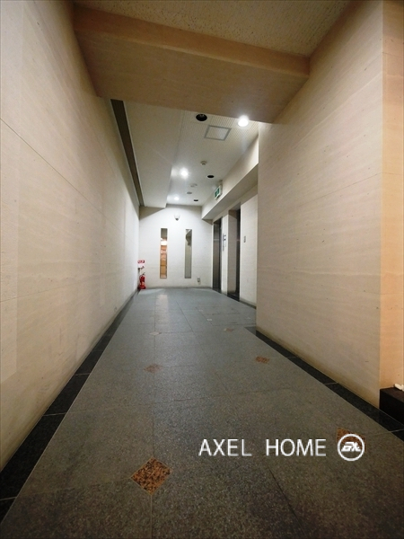 YOKOTAHOUSE (ヨコタハウス)