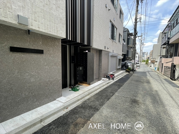 COMPOSITE新宿三丁目 (コンポジット新宿三丁目)