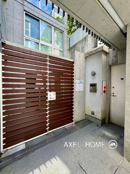 Modelia Brut 北参道（モデリアブリュット北参道）