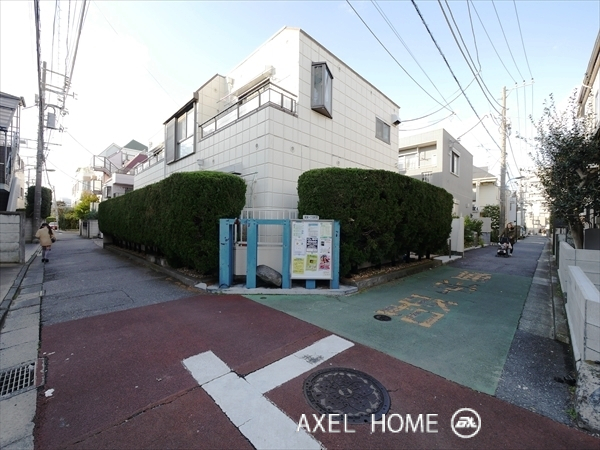 四谷ホームズ