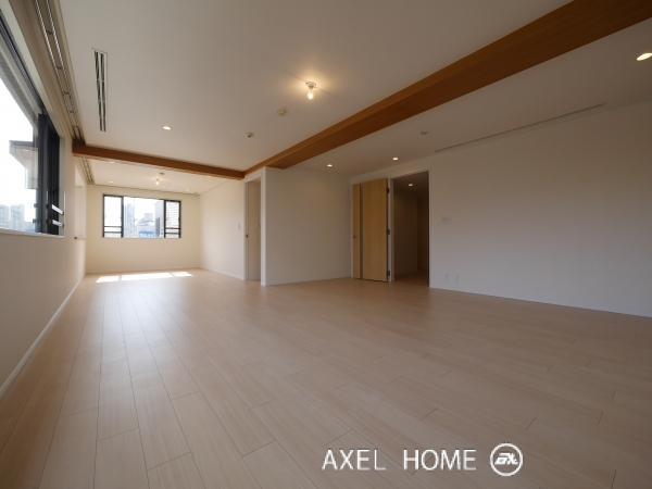 ＡＫＡＳＡＫＡ ＴＭ ＦＬＡＴ