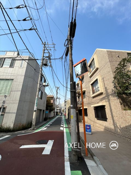 ARK PICCIONE東新宿（アークピッチョーネ東新宿）