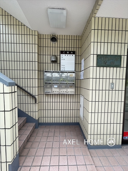 ベルナール青山（事務所・店舗）