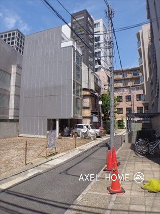 ラファエロ氷川坂