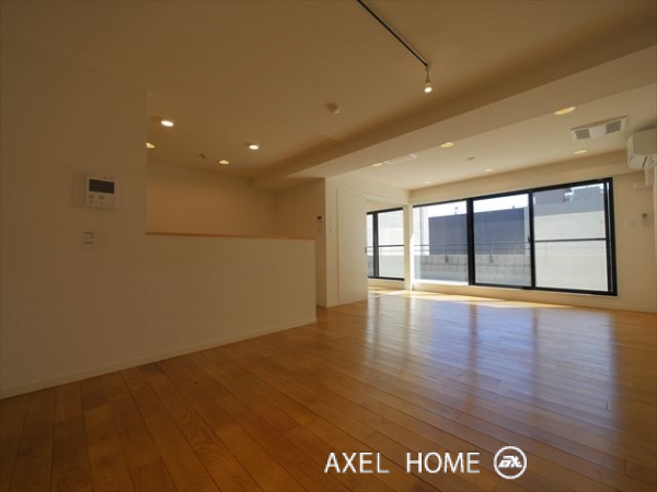 ワイズビルディング　（Y's Building）