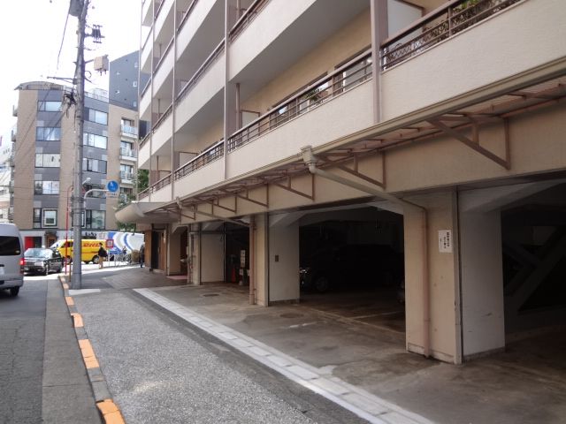 駐車場イメージ3