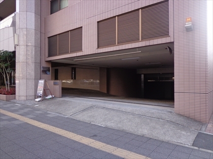 月額３０，０００円～