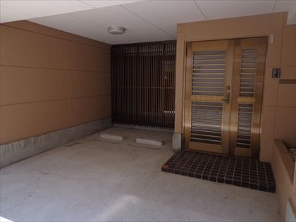 駐車料金は賃料に込