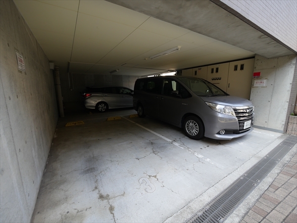駐車場イメージ1