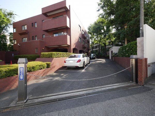 駐車場イメージ1