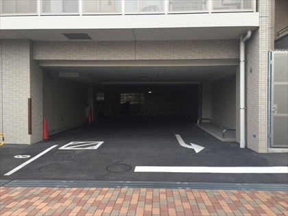 リージア新宿ウエスト　駐車場