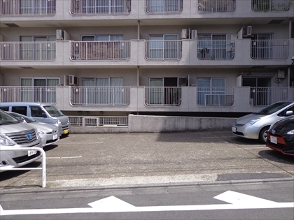 駐車場イメージ1