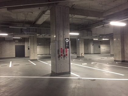 地下駐車場