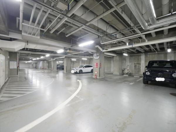 駐車場イメージ2