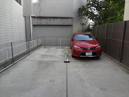 駐車場イメージ2