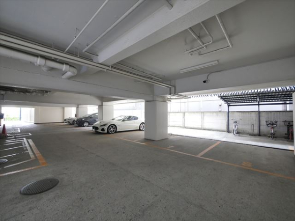 駐車場イメージ2