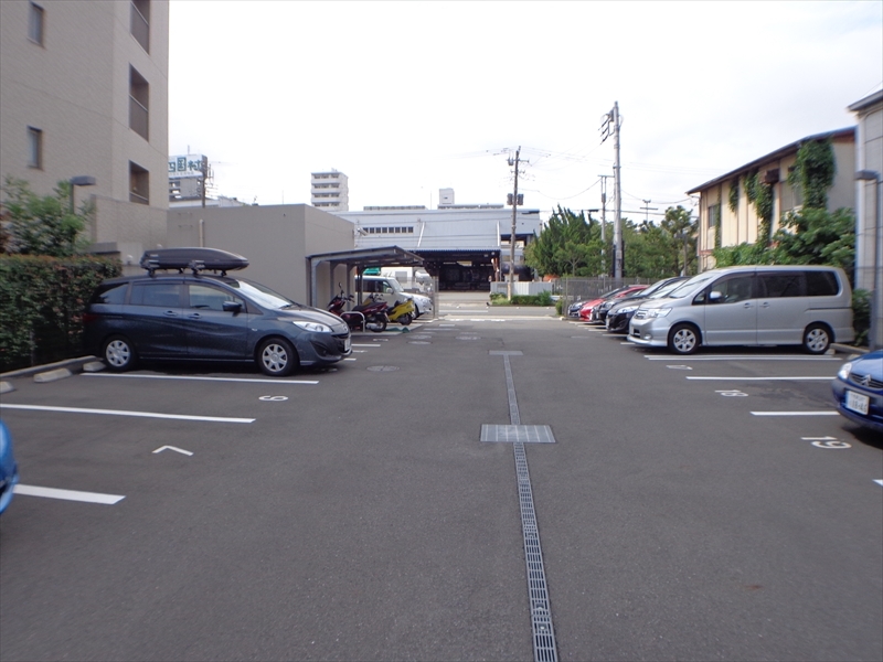 駐車場イメージ2