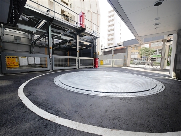 ディームス渋谷本町　駐車場