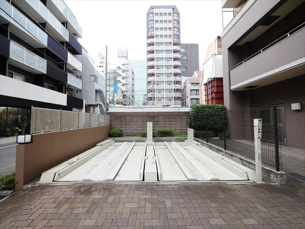 駐車場イメージ2