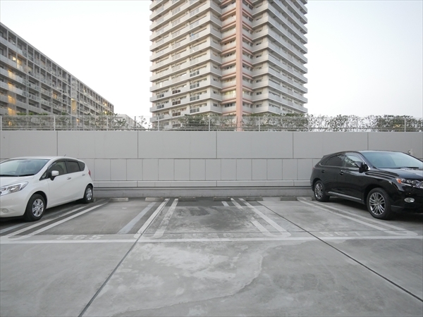 駐車場イメージ2