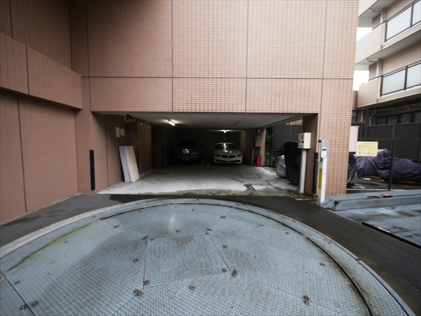 駐車場イメージ2