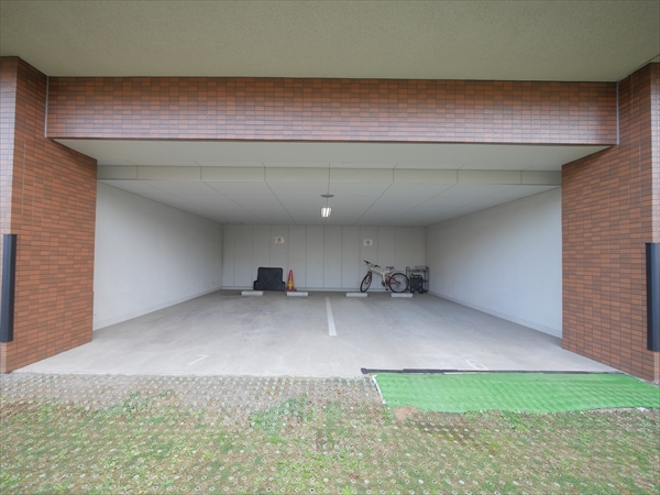 駐車場イメージ2