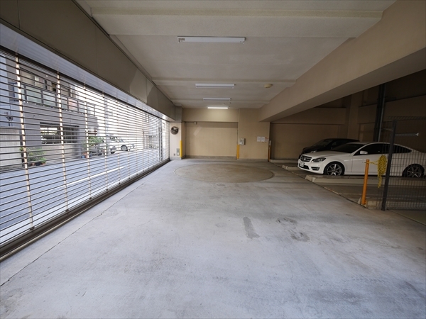 駐車場イメージ2