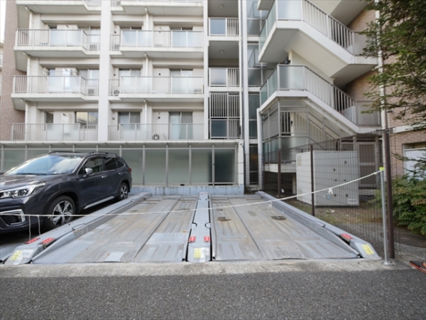 駐車場イメージ2