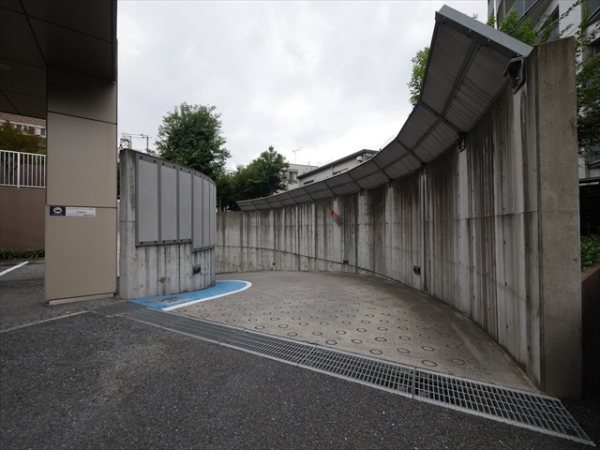 駐車場イメージ2