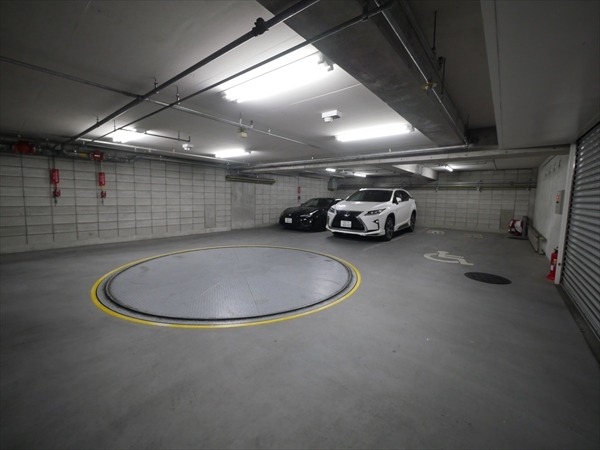 駐車場イメージ2
