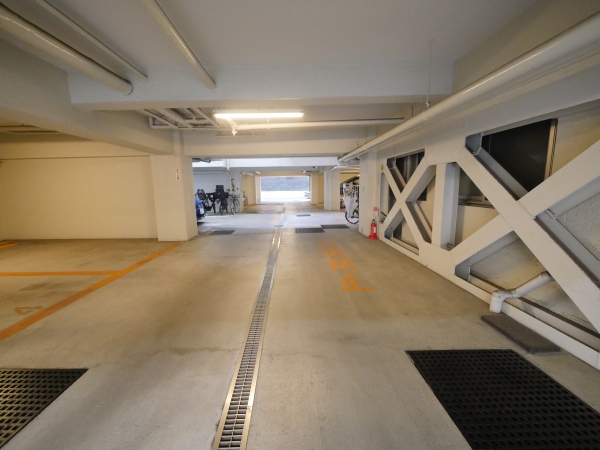 駐車場イメージ2