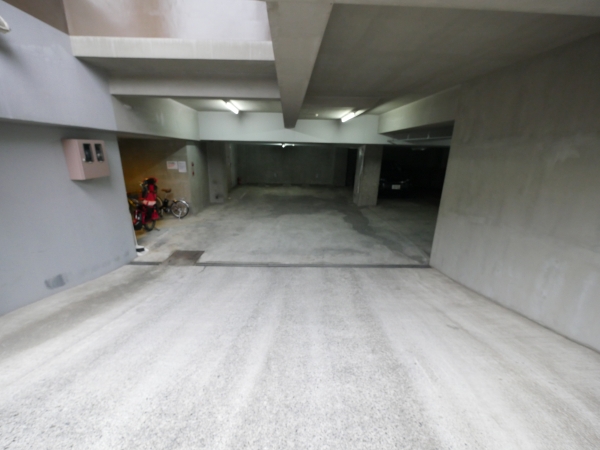 駐車場イメージ2
