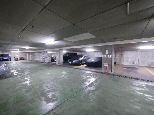 駐車場イメージ2