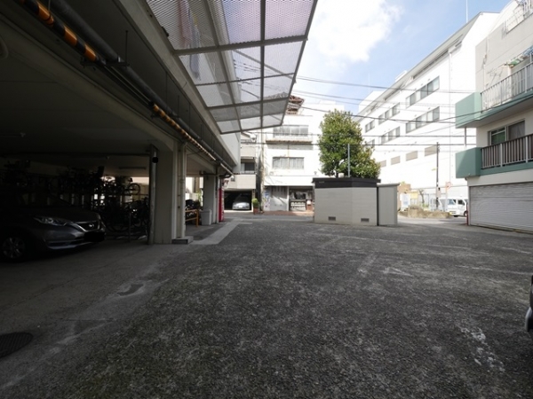 駐車場イメージ2
