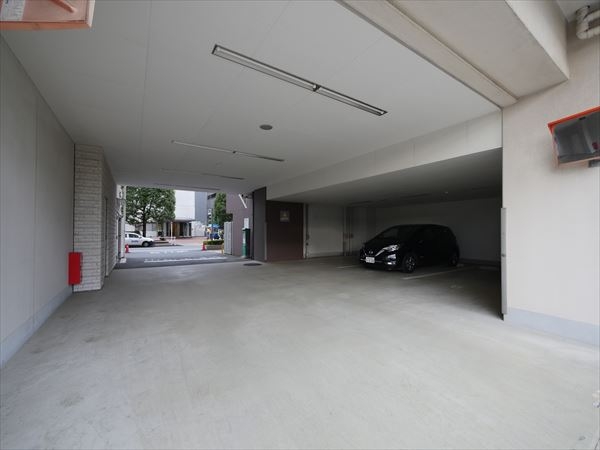 駐車場イメージ2
