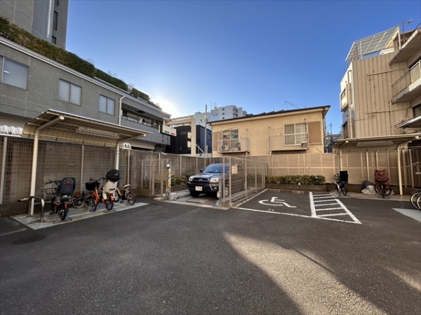 駐車場イメージ2
