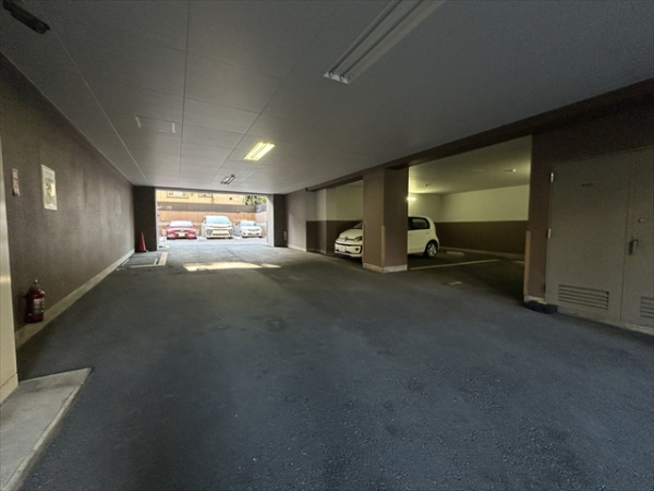駐車場イメージ2