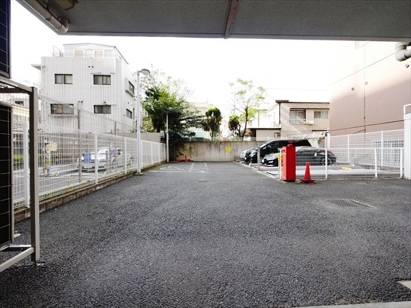 駐車場イメージ2