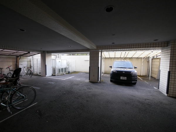 駐車場イメージ2