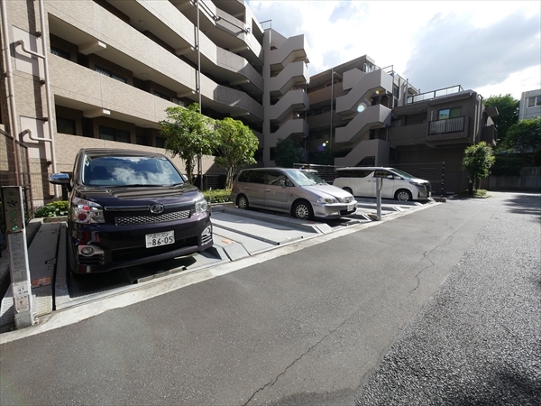 駐車場イメージ2