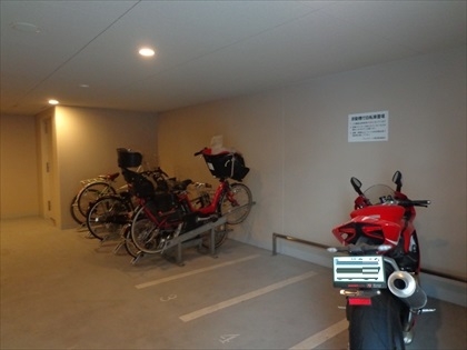 バイク置場