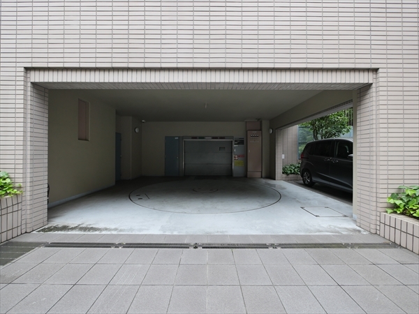駐車場イメージ2