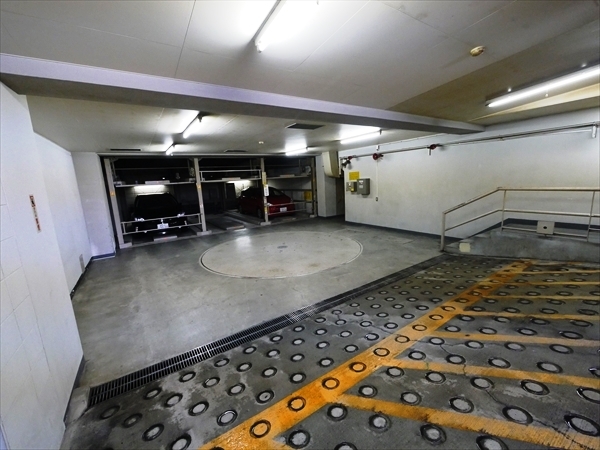 駐車場イメージ2